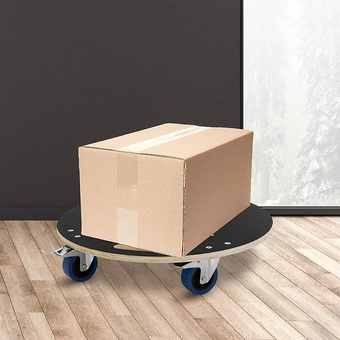 ECD Germany Transportroller Transportroller mit Siebdruckplatte, Möbel-Transport Transporthilfe - Verbundwerkstoff - Runder Holz-Möbelroller mit schwarzer Antirutschfläche und blauen Rollen, trägt einen braunen Karton.