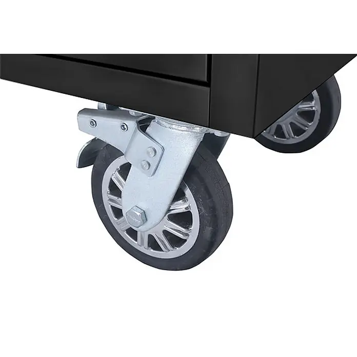 Ondis24 Werkbank Werkstattwagen 148 - L x B: 148 x 48,5 cm, Arbeitshöhe: 950 mm, Belastbarkeit: 510 kg, Schwarz - Silberne Metall-Lenkrolle mit schwarzem Gummirad an schwarzem Unterbau.