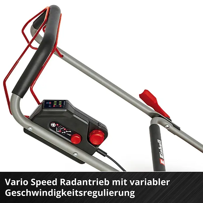 Einhell Professional PXC 18V Akku-Rasenmäher GP-CM 36/47 S HW Li - 36 V, 4 Akkus, 4 Ah, Schnittbreite: 47 cm - Nahaufnahme des Griffs eines Gartengeräts mit schwarzem Bedienfeld und roten Knöpfen für variable Geschwindigkeitsregelung.