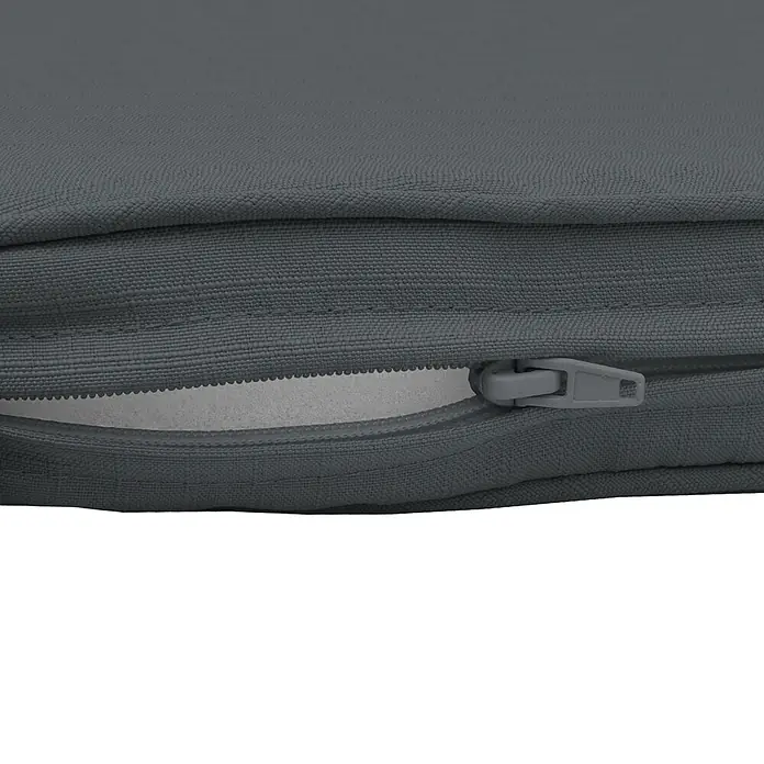 Beautissu Bankauflage Base BK - Gartenbank, 1 Stk., L x B x H: 180 x 48 x 5 cm, Polyester, Graphitgrau - Graues Textilkissen mit teilweise geöffnetem Reißverschluss, der das weiße Innenleben zeigt.