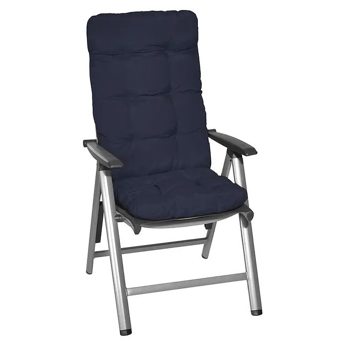 Beautissu Sitzauflage Flair HL - Hochlehner, 4 Stk., L x B x H: 120 x 50 x 8 cm, Polyester, Dunkelblau - Silber-grauer Klappstuhl mit dunkelblauem Polster und schwarzen Armlehnen.