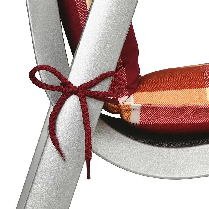Beautissu Sitzauflage Sunny HL - Hochlehner, 2 Stk., L x B x H: 120 x 50 x 6 cm, Polyester, Rot - Rot-orange kariertes Stuhlkissen mit roter Kordel an silbernem Stuhlrahmen befestigt.