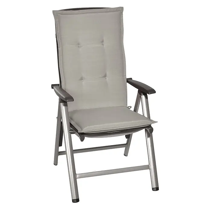 Beautissu Sitzauflage Loft HL - Hochlehner, 6 Stk., L x B x H: 120 x 6 x 50 cm, Polyester, Hellgrau - Silberner Klappstuhl mit dunklen Armlehnen und hellgrauen gepolsterten Kissen für bequemes Sitzen.