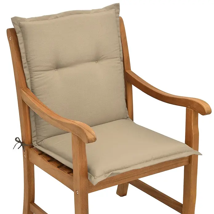 Beautissu Sitzauflage Loft NL - Niederlehner, 6 Stk., L x B x H: 100 x 6 x 50 cm, Polyester, Natur - Holzgartenstuhl mit hellbeigen Rücken- und Sitzkissen, am Rahmen befestigt.