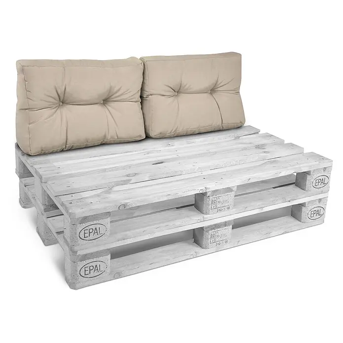 Beautissu Sitzauflage Eco Style - Europalette, 2 Stk., L x B x H: 60 x 40 x 20 cm, Polyester, Beige - Gestapelte weiß getünchte Holzpaletten mit zwei beigefarbenen, gesteppten Sitzkissen als rustikales Outdoor-Sofa.