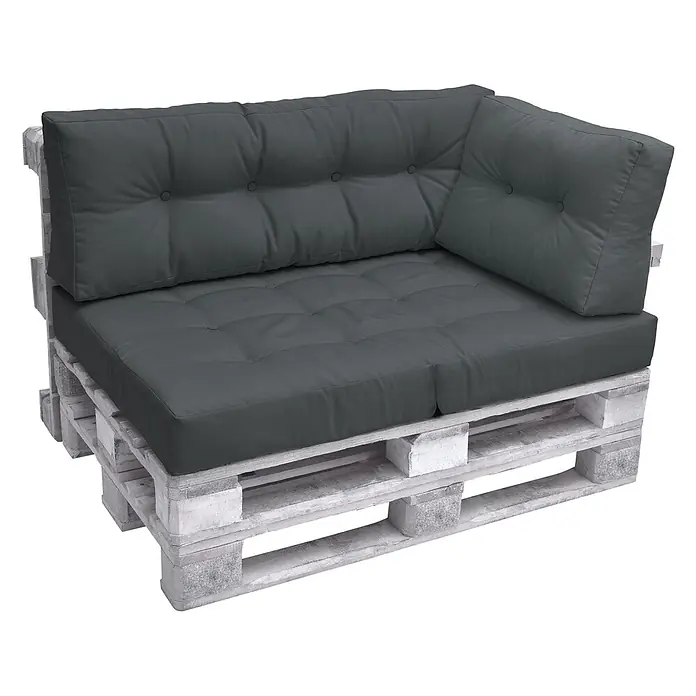 Beautissu Sitzauflage ECO Elements - Europalette, 1 Stk., Polyester, Graphitgrau - L-förmiges Outdoor-Palettensofa mit dunkelgrauen Kissen auf hellen Holzpaletten.