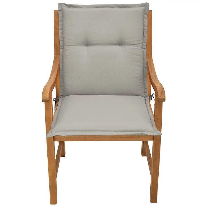 Beautissu Sitzauflage Loft Nl - Niederlehner, 4 Stk., Polyester, Hellgrau - Holz-Sessel mit hellgrauen Sitz- und Rückenkissen.