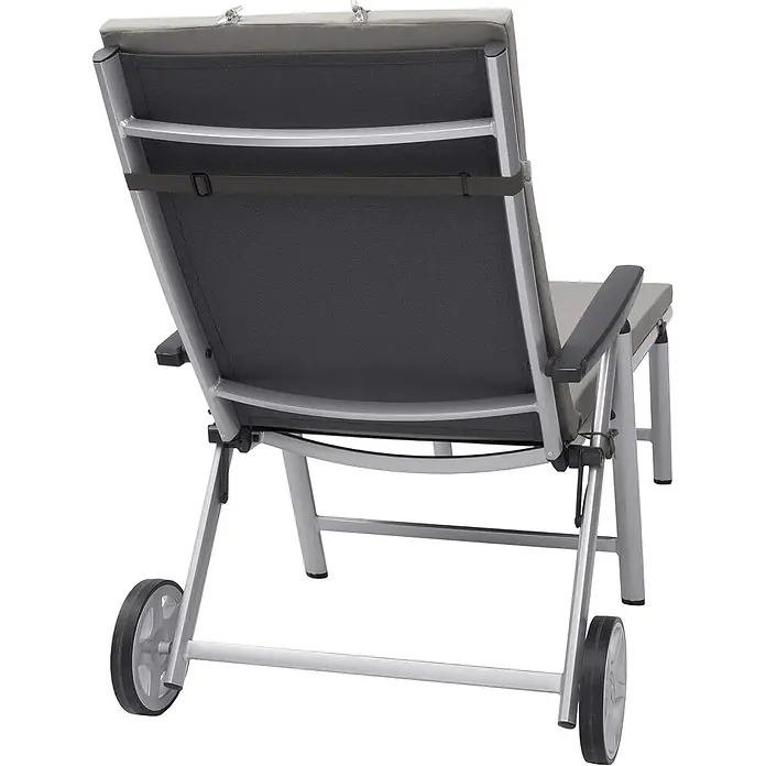 Beautissu Liegenauflage Loft RL - Rollliege, 2 Stk., L x B x H: 200 x 60 x 10 cm, Polyester, Hellgrau - Silberne Aluminium-Outdoorliege mit dunkelgrauem Netzstoff, hellgrauem Kissen, schwarzen Armlehnen und Rollen.