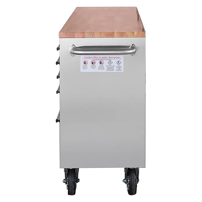 Ondis24 Werkbank Werkstattwagen 198 - L x B: 198 x 48,5 cm, Arbeitshöhe: 950 mm, Belastbarkeit: 501 kg, Edelstahl - Seitenansicht einer Edelstahl-Kücheninsel mit Hackblock-Arbeitsplatte, Griff und Rollen.
