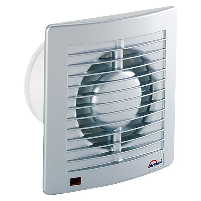 Air-Circle Wandventilator Air Style - Luftleistung: 85 m³/h, Edelstahl, Durchmesser: 10 cm, Economic-Timer - Nahaufnahme eines silbernen Air-Circle-Lüfters für die Wandmontage mit horizontalen Lamellen und einer roten Anzeigeleuchte.