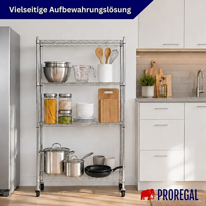 Proregal Metallregal 4er Set Gitterregal HADES mit Rollen - Traglast pro Boden: 75 kg, Anzahl Böden: 4 Stk., Stecken, Chrom Silber - Vielseitiges verchromtes Drahtregal auf Rollen mit vier Ablagen, gefüllt mit Küchenutensilien, zur Aufbewahrung in einer modernen Küche.