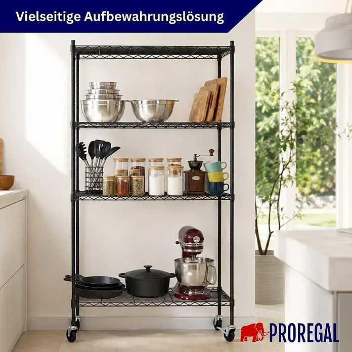 Proregal Metallregal 3er Set Gitterregal HADES mit Rollen - H x B x T: 160 x 90 x 60 cm, Traglast pro Boden: 75 kg, Anzahl Böden: 4 Stk., Stecken, Schwarz - Schwarzes Drahtregal auf Rollen mit vier Ablagen, genutzt zur Aufbewahrung diverser Küchenartikel in heller Küche.