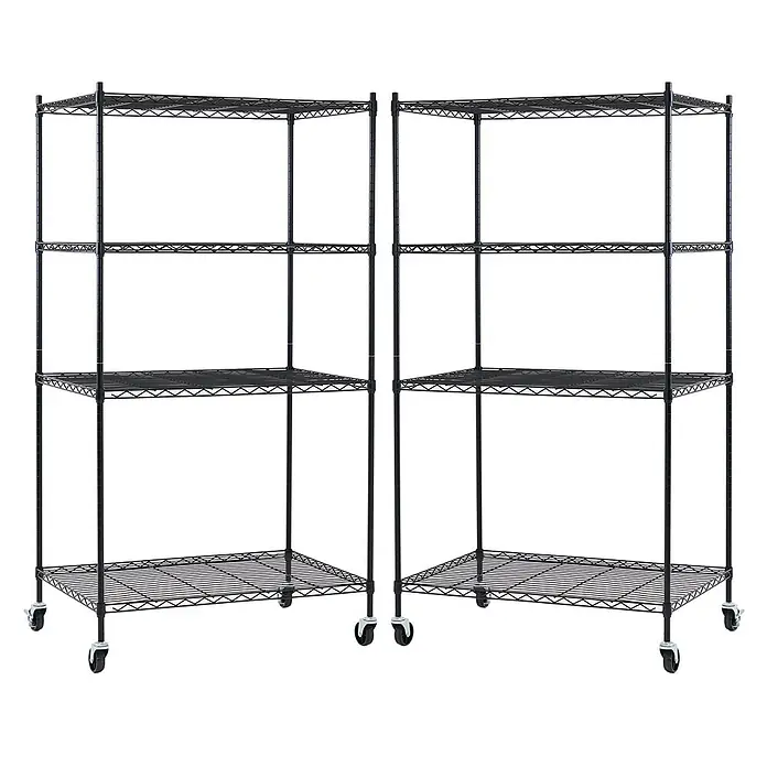 Proregal Metallregal 2er Set Gitterregal HADES mit Rollen - H x B x T: 160 x 90 x 60 cm, Traglast pro Boden: 75 kg, Anzahl Böden: 4 Stk., Stecken, Schwarz - Zwei schwarze Drahtregaleinheiten, jede mit vier dreieckigen Regalböden für Eckplatzierung und Rollen.