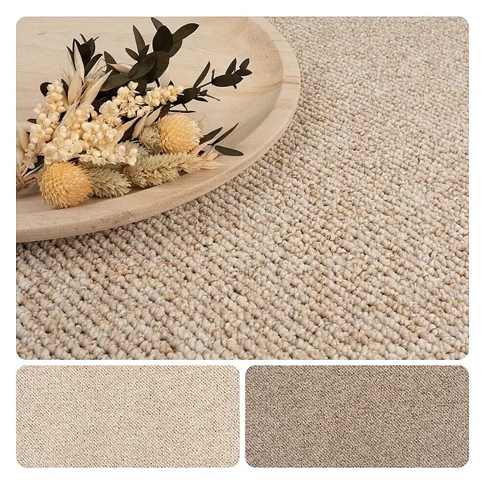 Bricoflor Teppichboden Meterware 2x4m, Schlinge Berber, beige hell-braun - Schlinge, 100 % Polypropylen (PP), beige hell-braun - Strukturierter beigefarbener Schlingenflor-Teppich aus Naturfasern mit Holzschale, Trockenblumen und zwei Farbmustern.