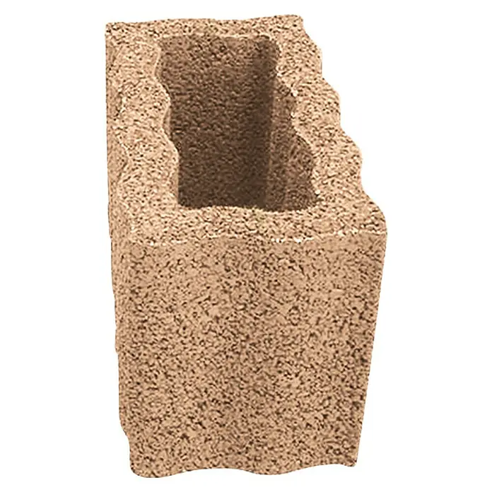 Christoph Pflanzstein Rasterstein - Mediterran, 40 x 20 x 25 cm, Beton - Nahaufnahme eines beigen Betonpflanzsteins mit einer Öffnung in der Mitte, ideal für Gartenbauprojekte und Landschaftsgestaltung.