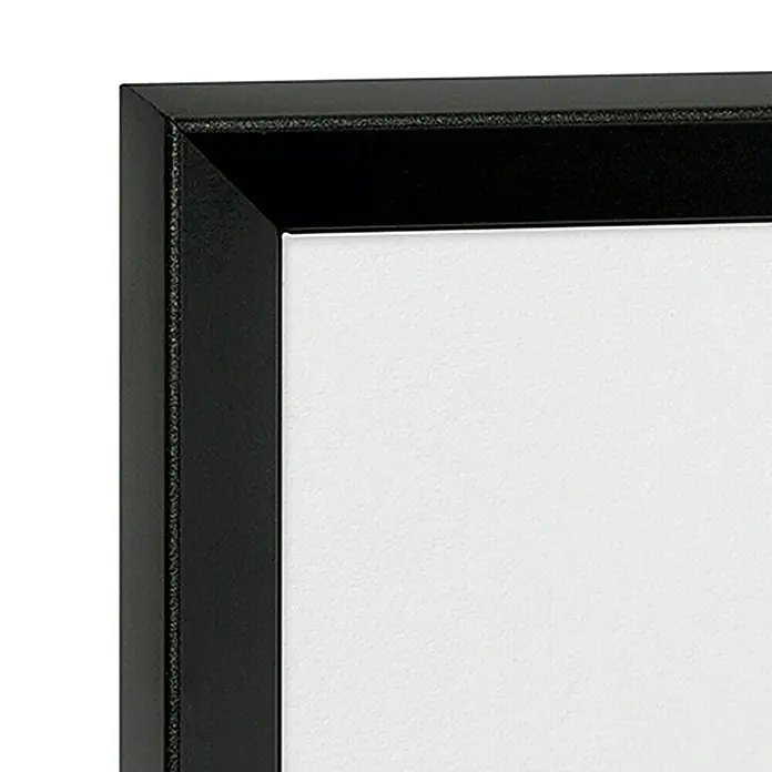 Nielsen Alurahmen Pixel - 30 x 40 cm, Schwarz - Detailaufnahme eines schwarzen Bilderrahmen, der ein sauberes, weißes Passepartout umgibt. Perfekt für Fotos und Kunstdrucke.