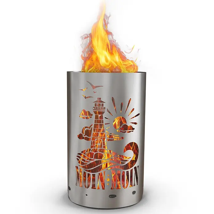 TiKo-Design® Feuertonne Leuchtturm Moin Moin Ø 40 cm – Maritim -  - Feuerstelle aus Edelstahl mit einem Küstenmotiv (Leuchtturm, Sonne, Wellen, Vögel), durch das Flammen leuchten.