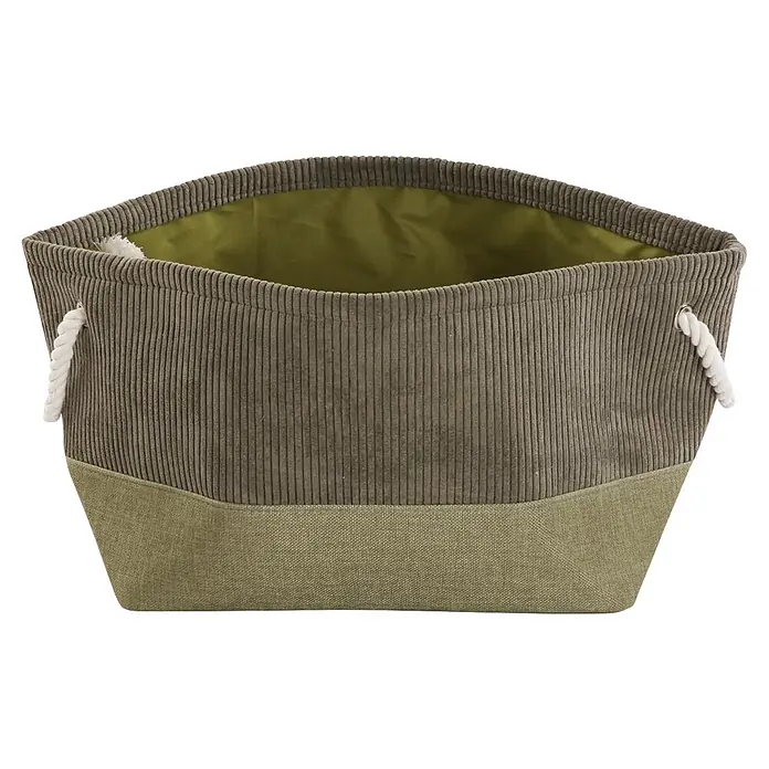 Versa Cesta Corduroy - L x An x Al: 27 x 27 x 26 cm, Menta - Cesto de tela verde oliva con textura acanalada, asas de cuerda y base lisa.
