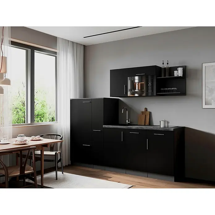 Respekta Oliver Küchenzeile - Breite: 235 cm, Schwarz, Mit Elektrogeräten, mit Mikrowelle - Moderne schwarze Küche mit silbernen Griffen, integrierten Geräten und Essbereich am Fenster.