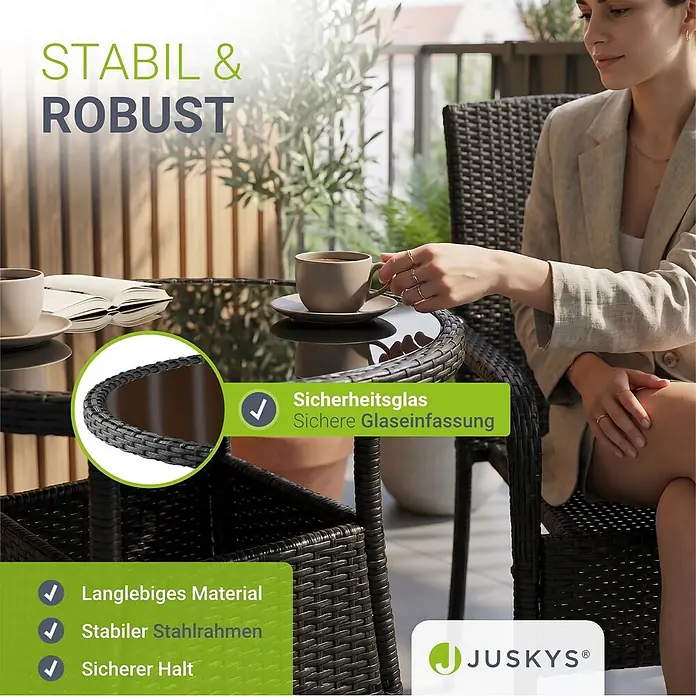Juskys Gartentisch rund Yoro - Ø x H: 60 x 73 cm, Polyrattan, Schwarz - Dunkelbraunes Polyrattan-Balkonset mit Glastischplatte, auf einem Balkon genutzt. Betont robuste Ausführung.
