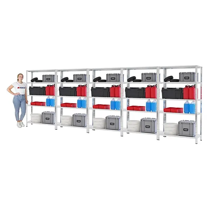 Proregal Metallregal Mega Deal Ares - H x B x T: 180 x 100 x 40 cm, Traglast pro Boden: 125 kg, Anzahl Böden: 5 Stk., Stecken, Verzinkt - Großes verzinktes Metallregal mit 5 Fächern, voll bestückt, Frau daneben als Größenvergleich.