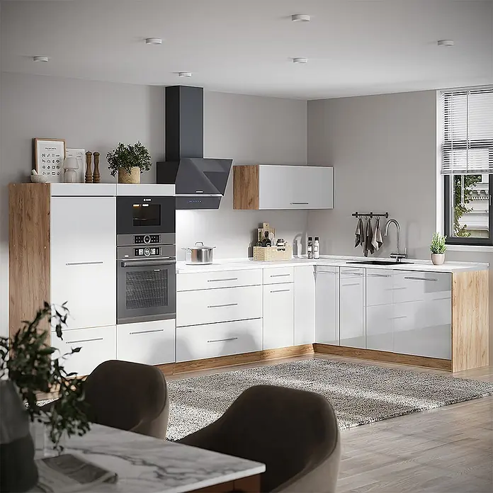 Vicco Eckküche - Weiß Hochglanz, Ohne Elektrogeräte - Moderne U-förmige Küche mit weißen Hochglanzschränken, hellen Holzdetails, integriertem Backofen und schwarzem Kochfeld und Spüle.