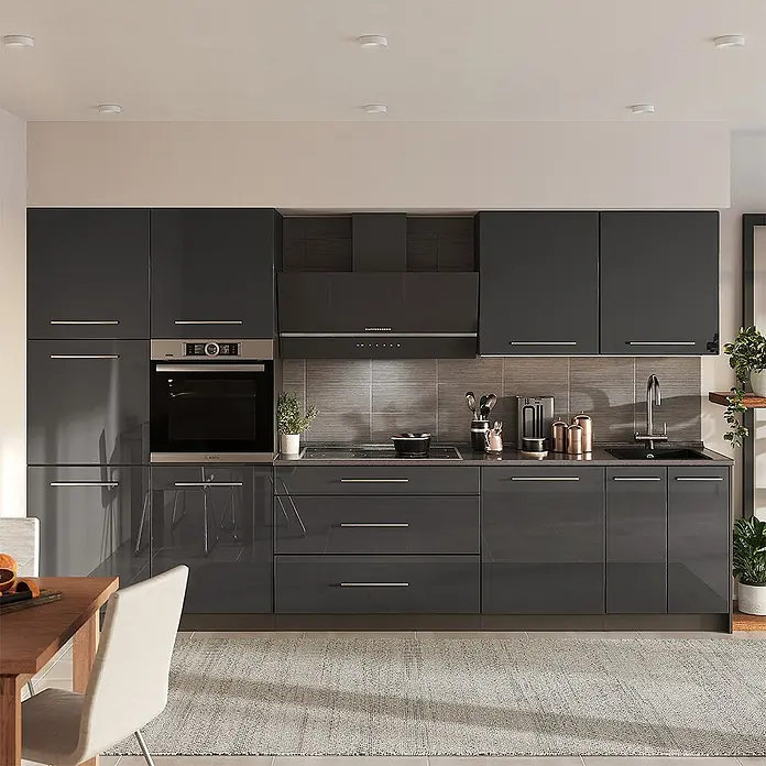 Vicco Küchenzeile - Anthrazit Hochglanz, Ohne Elektrogeräte - Elegante hochglänzende dunkelgraue Küchenschränke mit integrierten Geräten in modernem Wohnambiente.
