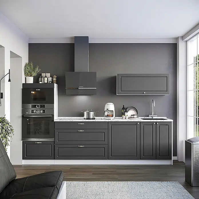 Vicco Küchenzeile - Breite: 280 cm, Anthrazit-Gold Landhaus, Ohne Elektrogeräte - Moderne dunkelgraue Küche mit Einbauöfen, Dunstabzugshaube und weißer Marmor-Arbeitsplatte, ergänzt durch elegante dunkelgraue Schränke.