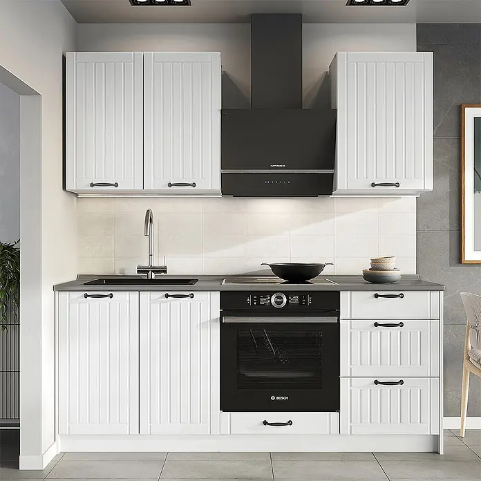 Vicco Singleküche - Weiß Landhaus, Mit AP Marmor - Weißes Küchenschrank-Set mit schwarzen Griffen, integriertem schwarzen Backofen, Dunstabzugshaube und Spüle.