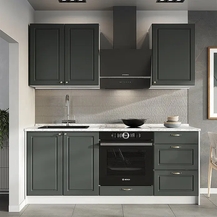 Vicco Singleküche - Breite: 190 cm, Grün-Gold Landhaus, Mit AP Eiche - Eine moderne Küche mit dunkelgrauen Schränken, weißer Marmor-Arbeitsplatte, schwarzem Einbaubackofen und Dunstabzugshaube.
