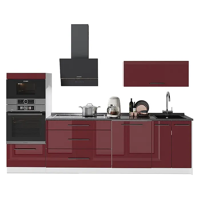 Vicco Küchenzeile - Breite: 280 cm, Bordeaux Hochglanz, Ohne Elektrogeräte - Moderne Küche mit hochglänzenden bordeauxroten Schränken, integrierten Geräten und dunkelgrauer Dunstabzugshaube.