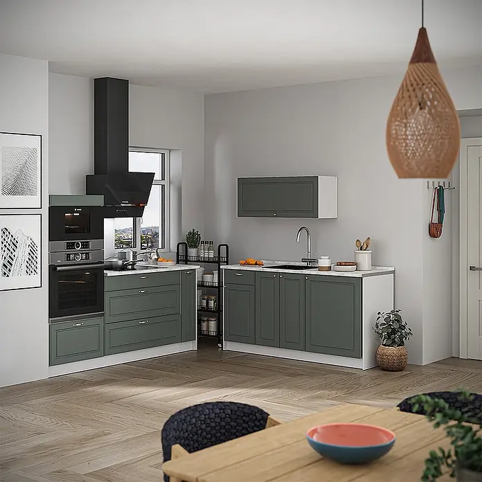 Vicco Küchenzeile - Breite: 340 cm, Grün-Gold Landhaus, Ohne Elektrogeräte - Moderne Küche mit dunkelgrünen Unter- und Oberschränken, goldenen Griffen, weißen Arbeitsplatten und integrierten Geräten.