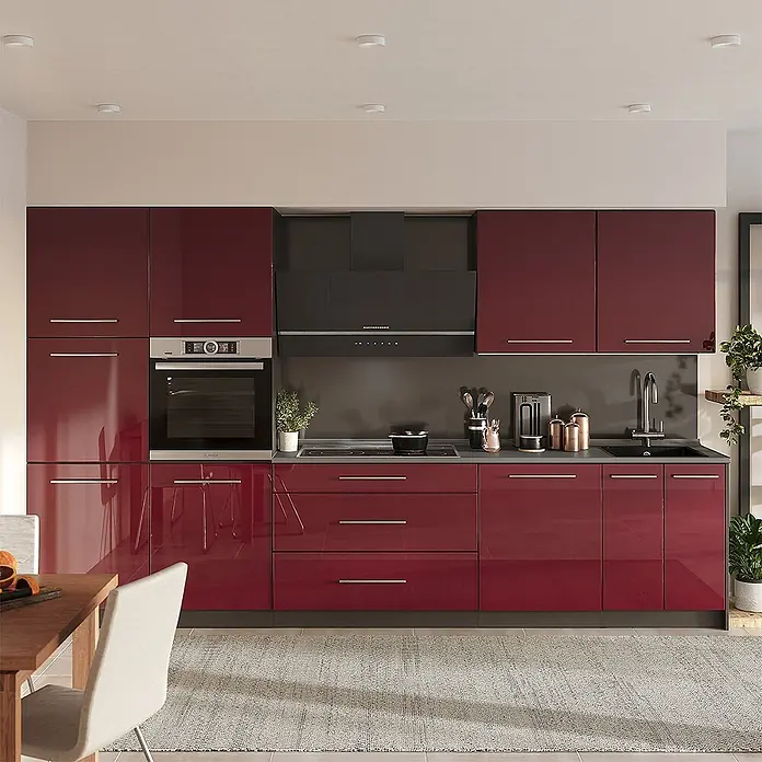 Vicco Küchenzeile - Bordeaux Hochglanz, Ohne Elektrogeräte - Moderne Küche mit hochglänzenden weinroten Schränken, Backofen, Kochfeld und Spüle. Funktional und stilvoll.