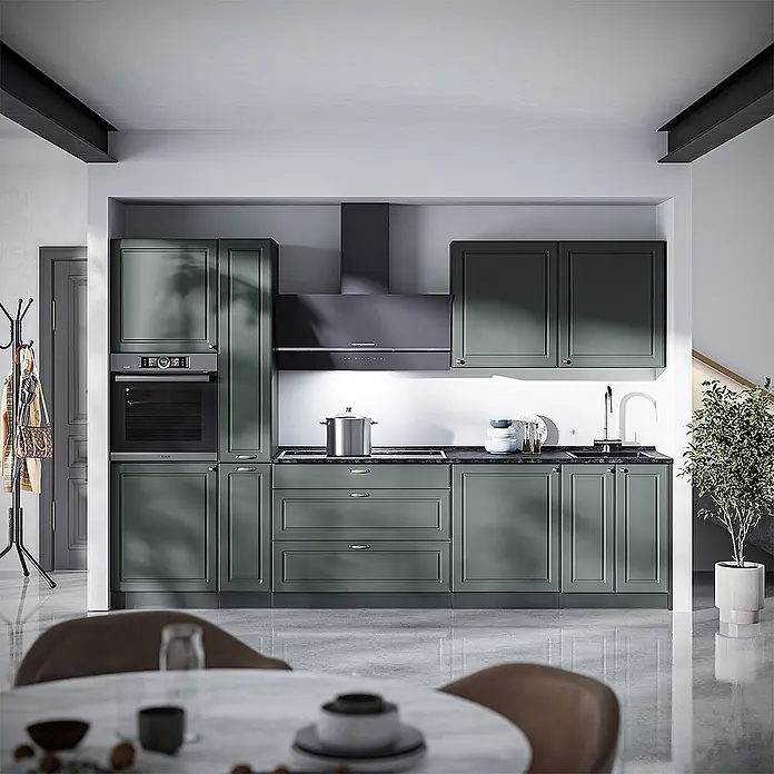 Vicco Küchenzeile - Breite: 310 cm, Grün-Gold Landhaus, Ohne Elektrogeräte - Eine dunkelgrüne traditionelle Küche mit integriertem Backofen, Kochfeld, Dunstabzugshaube und Spüle in einem modernen Zuhause.