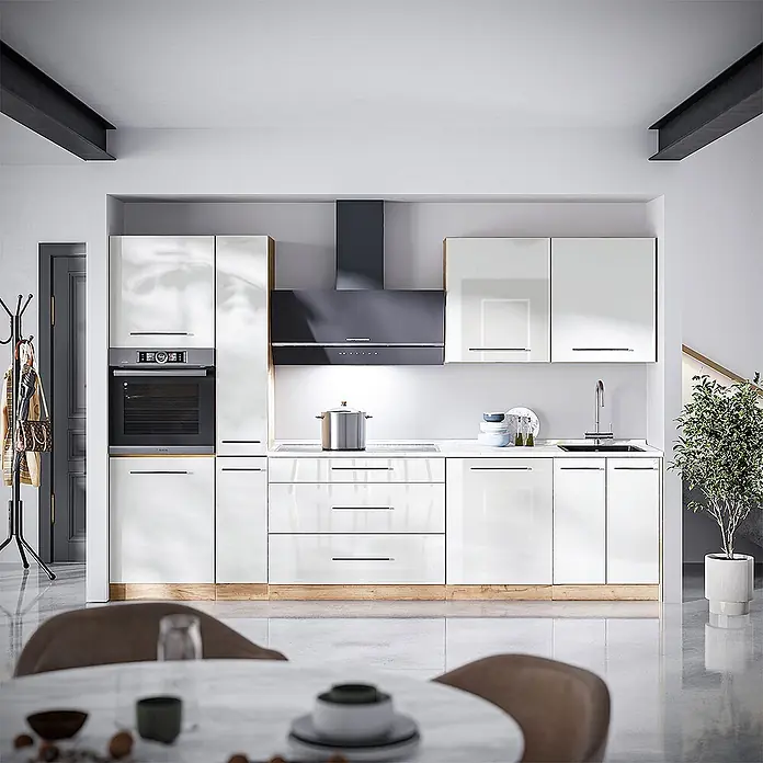 Vicco Küchenzeile - Weiß Hochglanz, Ohne Elektrogeräte - Moderne Küche mit weißen Hochglanzschränken, integriertem Backofen, Kochfeld und schwarzer Dunstabzugshaube, in offener Wohnumgebung.