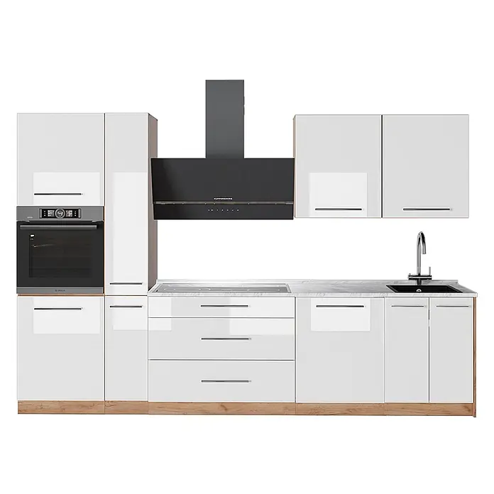 Vicco Küchenzeile - Weiß Hochglanz, Ohne Elektrogeräte - Moderne Küchenzeile mit hochglänzenden weißen Schränken, Holzsockel, integriertem Backofen, Kochfeld, Spüle und Dunstabzugshaube auf heller Arbeitsplatte.