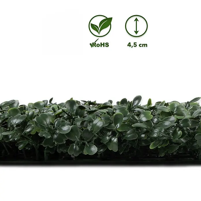 Floordirekt Kunstpflanze Pflanzenwand Boxwood Dark-Green 50 x 50 cm - Blütenfarbe: Grün, Kunststoff - Nahaufnahme eines künstlichen grünen Laubpaneels mit üppigen Plastikblättern. Zeigt eine Tiefe von 4,5 cm und RoHS-Konformität.