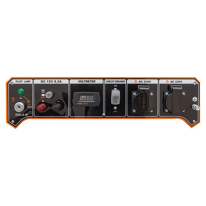 Generador K3500E - Potencia nominal: 3.200 kW, Volumen del depósito: 15 l - Panel de control de generador negro y naranja con interruptor de llave, voltímetro, salida DC 12V 8.3A, disyuntor y dos tomas de corriente AC 230V.