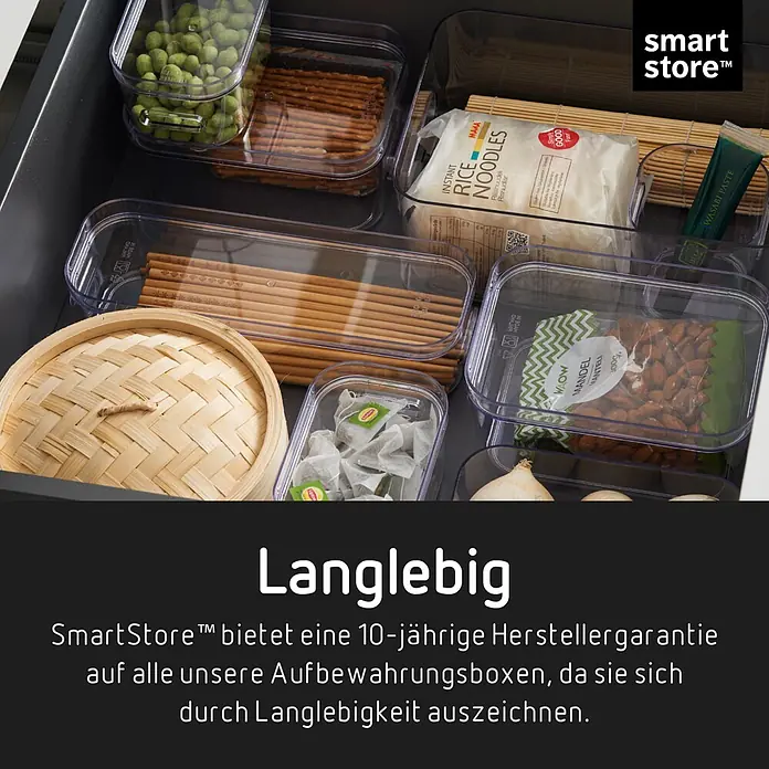 SmartStore Vorratsdose Compact Sort - L x B x H: 20 x 29,5 x 6 cm, Kunststoff, Transparent - Transparente Aufbewahrungsboxen aus Kunststoff organisieren eine Schublade mit asiatischen Lebensmitteln und Utensilien.