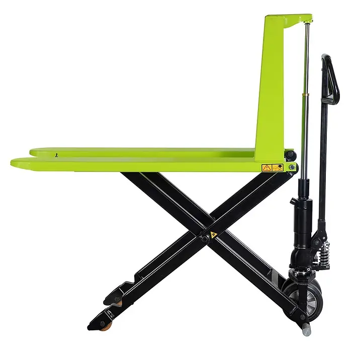 Pramac Scherenhubwagen HX10M - Länge Gabel: 1.500 mm, Breite Gabel: 525 mm, Traglast: 1.000 kg - Hellgrüner Scherenhubwagen mit schwarzem Unterbau.