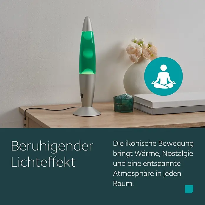 Eglo Tischleuchte - 2,2 W, Ø x H: 105 x 360 mm, Grün/Weiß, Farbe Gehäuse: Silber - Eine moderne Lavalampe mit grüner Flüssigkeit und silbernem Sockel/Kappe auf einem Holztisch, schafft eine beruhigende Atmosphäre.