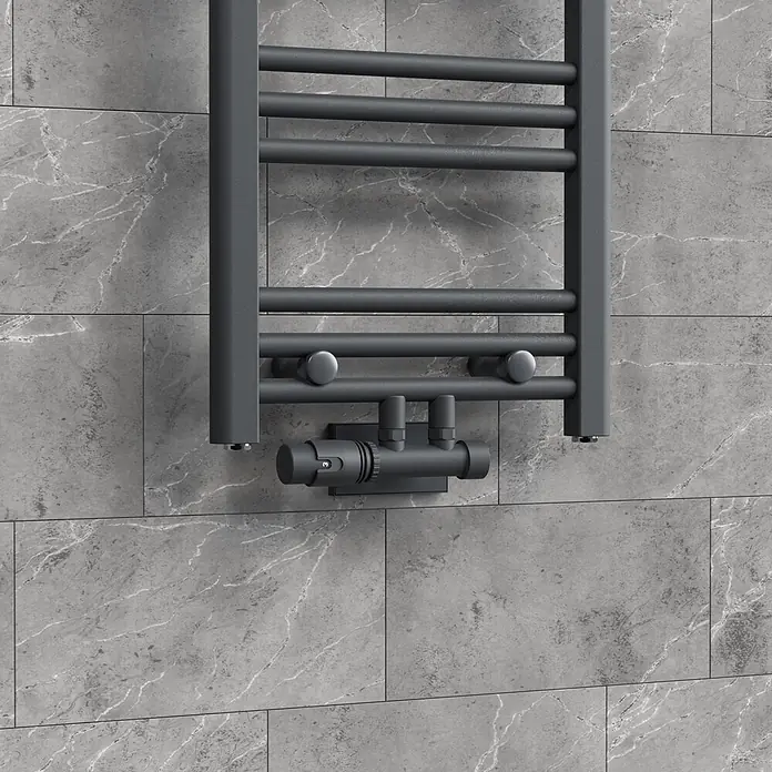 LuxeBath Thermostatventil Ventilhahnblock Anthrazit Eckform + Thermostatkopf - Eckventil - Dunkelgrauer Handtuchheizkörper mit passendem Ventilsystem.