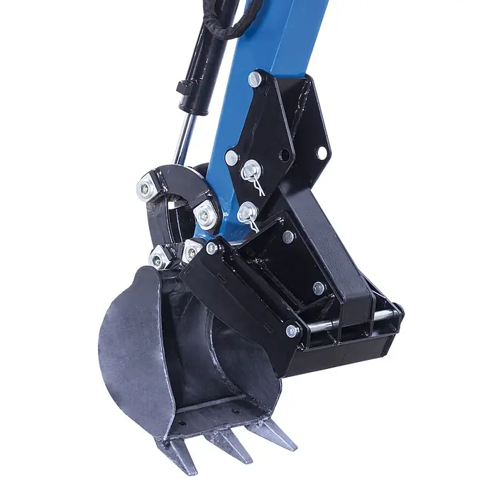 Scheppach Minibagger EXC815 inkl. XXL Zubehör-Set - 6,3 kW, Benzin, Auslegerschwenkbereich: -70 ° - 70 ° - Nahaufnahme eines schwarzen Baggerlöffels mit drei Zähnen, der über schwarze Gestänge und einen Hydraulikzylinder an einem blauen Arm befestigt ist.