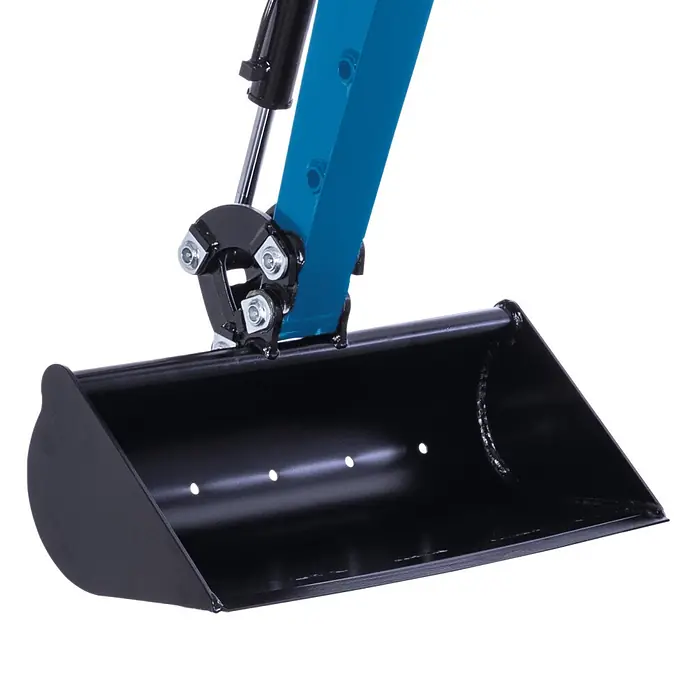 Scheppach Minibagger EXC815 inkl. XXL Zubehör-Set - 6,3 kW, Benzin, Auslegerschwenkbereich: -70 ° - 70 ° - Schwarze Baggerschaufel an blauem Arm mit sichtbarem Hydraulikzylinder, bereit zum Graben.