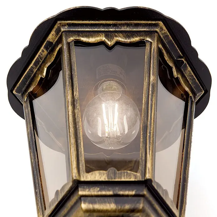 Orion Leuchten Außenwandleuchte Puchberg - 60 W, Schwarz, Klar, IP43 - Schwarze und goldene Wandleuchte im Antik-Stil mit klaren Glaspaneelen, mit einer beleuchteten LED-Glühbirne.