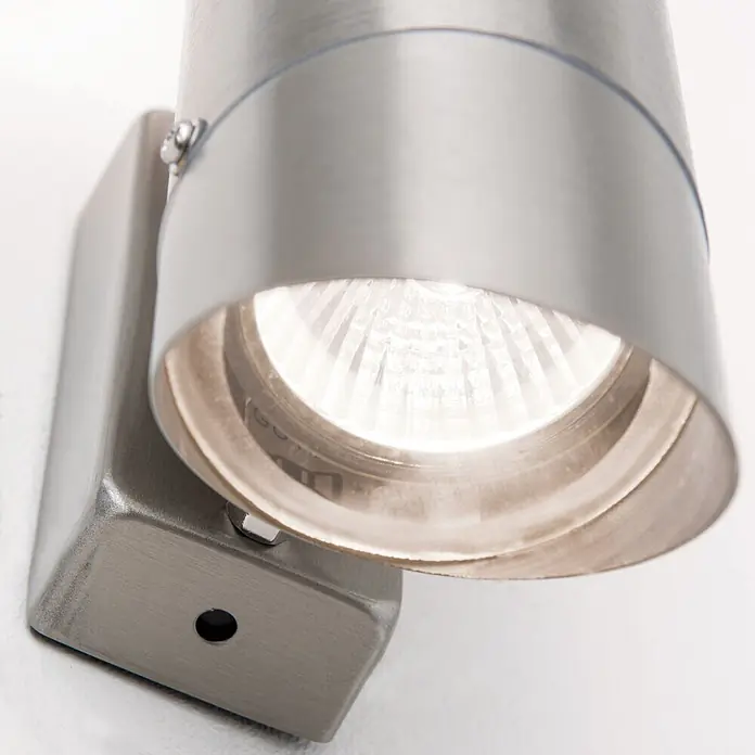 Orion Leuchten Außenwandleuchte Pleno - 13 W, Silber, Opal, IP44 - Silberne Wandleuchte aus gebürstetem Metall, beleuchtet.