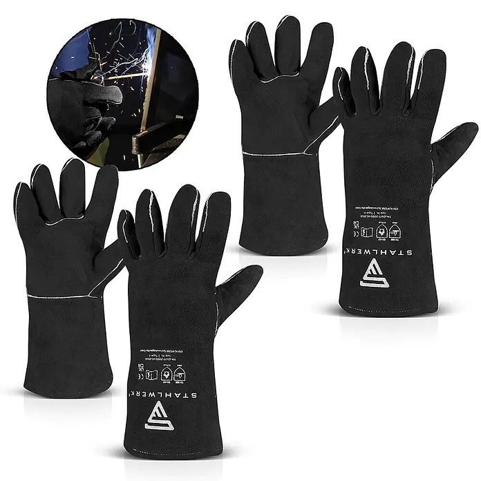 STAHLWERK Schweißerhandschuhe Schweißerschutzhandschuhe 2er Set - Universal, Schwarz, Sonstiges - Zwei Paare schwarzer Lederschweißerhandschuhe, eines mit Stahlwerk-Logo. Ein Einsatz zeigt einen Handschuh beim Schweißen.