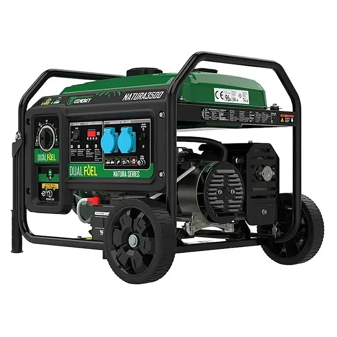 Genergy Stromerzeuger Dualfuel Stromerzeuger 3300W Genergy Natura 3500 SVR - Benzin & LPG - Nennleistung: 3 kW, Tankvolumen: 20 l - Grüner und schwarzer Dual-Fuel-Generator mit großen Rädern, robustem schwarzem Rahmen und Bedienfeld mit hellblauen Steckdosen, Natura3500.