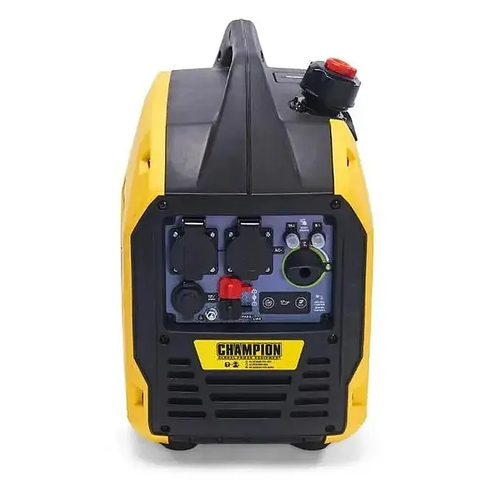 Champion Power Equipment Stromerzeuger 2200 Watt Benzin Inverter Stromerzeuger Champion MightyAtom 2200 - Nennleistung: 1,9 kW, Tankvolumen: 4 l - Kompakter gelb-schwarzer Champion Inverter-Generator mit Bedienfeld, Steckdosen, Schaltern und Tankdeckel.