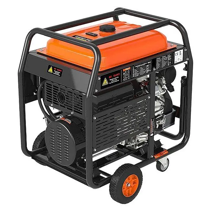 Genergy Stromerzeuger Benzin Stromerzeuger 18kW (22.5kVA) Genergy STELVIO S - IP67 - Nennleistung: 5,7 kW, Tankvolumen: 50 l - Ein schwarzer tragbarer Generator mit orangefarbenem Kraftstofftank und Rädern für einfachen Transport.